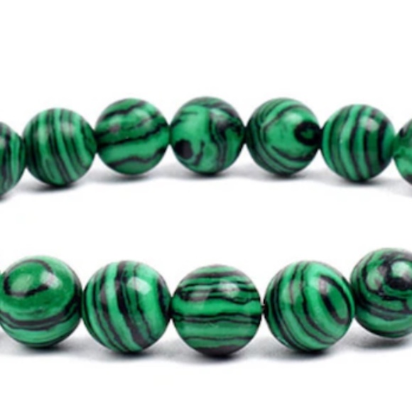 8mm Natural Malachite Bracelet - Picture 2 of 4